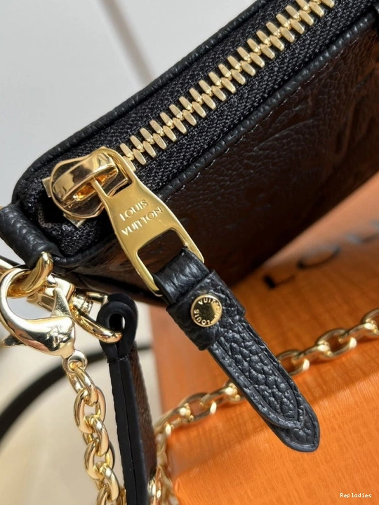 Cheap ON EASY STRAP POUCH LOUIS VUITTON 0722